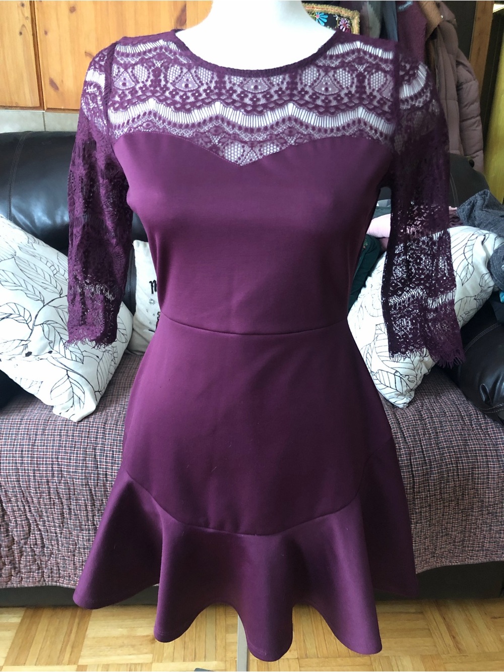 SALE 🍂2 for $15 Forever 21 Lace 3/4 Sleeve Skater Dress Burgundy Size Lrg